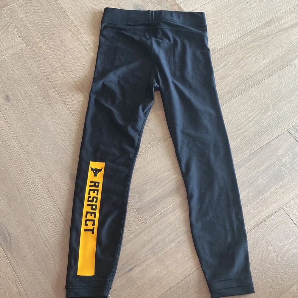 Under Armour Size S “The Rock” Respect Leggings - Picture 2 of 4